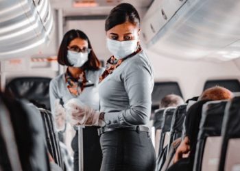 Eine Gruppe von 309 Piloten und Flugbegleitern ersucht das Berufungsgericht, die Maskenregel der TSA dauerhaft für illegal zu erklären