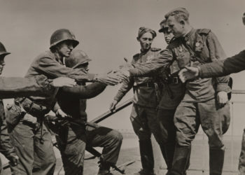 Elbe Day in Torgau: Bündnis will trotz Absage offizieller Feierlichkeiten auf die Straße gehen