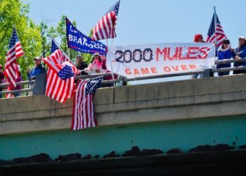 Graswurzel-Patrioten verbreiten im ganzen Land die Nachricht von „2000 MULES“