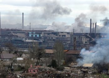 Humanitärer Korridor für kapitulierende ukrainische Truppen im Hüttenwerk Asow-Stahl