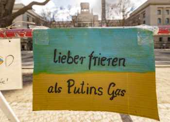 Kein "Frieren für die Freiheit" – Mehrheit lehnt Embargo für russisches Öl und Gas ab