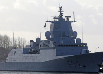 NATO-Kriegsschiffe treffen in der Ostsee ein