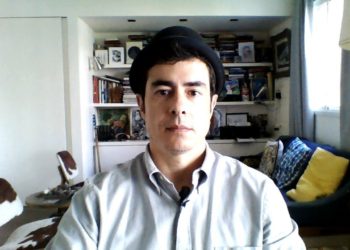 Papa vai à Babilônia e a verdade sobre Klaus Schwab.