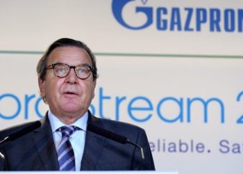 Schröder gegenüber New York Times: Man kann Russland nicht isolieren