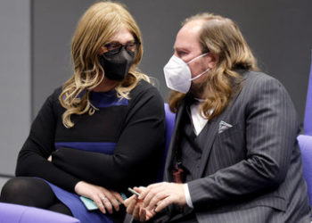 Schwere Waffen für die Ukraine? Der nächste Akt des deutschen Deliriums