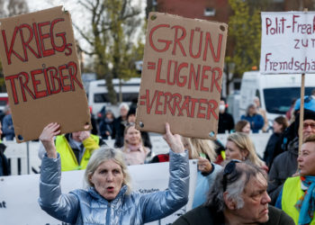 Umfrage: 72 Prozent der Grünen-Anhänger wollen schwere Waffen an die Ukraine liefern