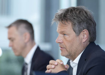 Wegen Corona und Krieg: Bundesregierung senkt Wirtschaftsprognose für 2022 deutlich