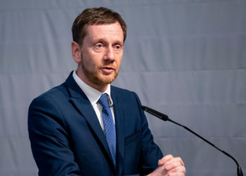 "Dürfen nicht Kriegspartei werden": Kretschmer gegen Lieferung schwerer Waffen in die Ukraine