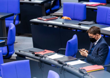 "Konservative Annahmen":  Gesundheitsministerium kauft für 2,6 Milliarden Euro noch mehr Impfstoff