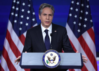 Blinken enthüllt die China-Strategie der Biden-Regierung und sagt, dass sich die USA nicht von China „abkoppeln“ werden