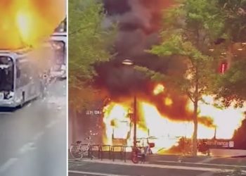 Alarmierend: Zwei Elektrobusse explodieren spontan, ganze Flotte von der Straße genommen – Biden sollte das beobachten