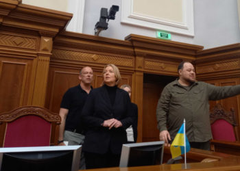 Bas fordert schnellen EU-Beitritt der Ukraine