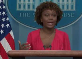 Biden Spox Karine Jean-Pierre: „Ich bin eine schwarze, schwule Immigrantin – die erste von allen dreien, die diese Position innehat“ (VIDEO)