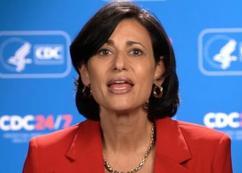 CDC verwendete Telefonstandortdaten, um Kirchen und Schulen zu überwachen, um festzustellen, ob Amerikaner die Sperrbefehle von Covid befolgt haben