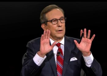 CNN bringt Chris Wallace am Sonntagabend nach dem Zusammenbruch von CNN+