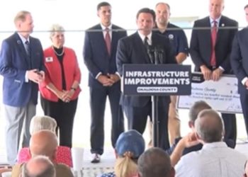 DeSantis sagt, Biden sollte “Ehrenmitgliedschaft in mexikanischen Drogenkartellen” verliehen werden