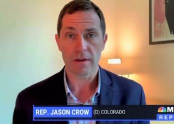 Der demokratische Gesetzgeber fordert das Verteidigungsministerium auf, Abtreibungen im Zuge der Entscheidung Roe gegen Wade durchzuführen (VIDEO)