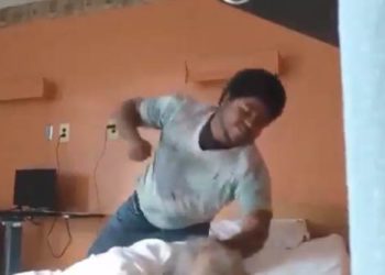 Die Anklage gegen einen schwarzen Mann aus Michigan, der ältere weiße Pflegeheimpatienten schlug, wurde fallen gelassen