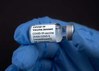 FDA schränkt Johnson & Johnson Covid-19-Schuss aufgrund des Risikos von Blutgerinnseln ein