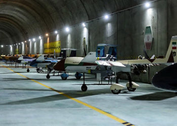 Iran enthüllt geheimen unterirdischen Stützpunkt für Kampfdrohnen