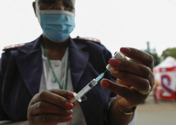 Kein einziger Auftrag: Werk zur COVID-19-Impfstoffherstellung in Afrika muss schließen