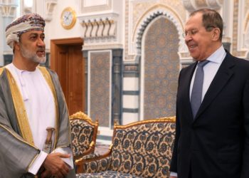 Lawrow in Oman: "Westen kann seinen Bürgern nun erklären, warum sie für Öl mehr zahlen müssen"