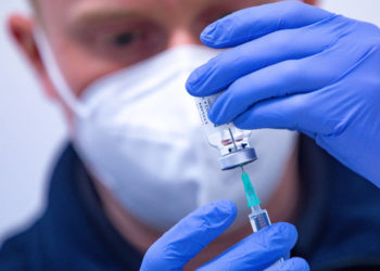 Nach Indizien für hohe Untererfassung: Bundesinstitut entfernt Daten zu Corona-Impfschäden