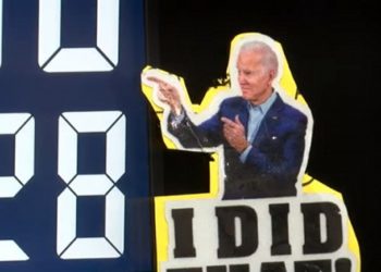 Neue Umfrage ergab, dass 82 Prozent der wahrscheinlichen Wähler besorgt über hohe Gaspreise unter Biden sind