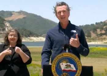 Newsom droht mit obligatorischen Wasserbeschränkungen, wenn die Kalifornier inmitten der Dürre nicht selbst weniger verbrauchen