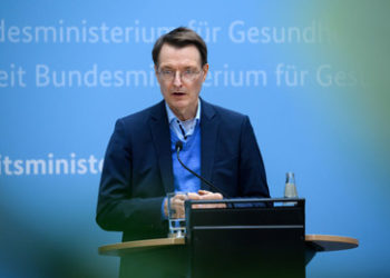 Gesundheitsminister kündigen Corona-Herbstfahrplan an: Maskenpflicht und 2 / 3G-Regelung