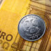 Euro fällt zum ersten Mal seit Mai 2017 unter 62 Rubel