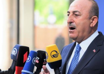 "Inakzeptabel und empörend" – Türkei bekräftigt Bedenken gegen NATO-Aufnahme Finnlands und Schwedens