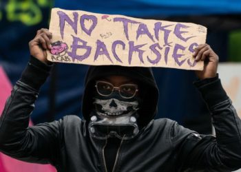 Progressive Polizeipolitik implodiert in Seattle – Während die Kriminalität tobt, sieht sich die Stadt mit Hunderten von Gerichtsverfahren konfrontiert, die gezwungen sind, 5 Millionen US-Dollar an Parktickets zurückzuzahlen, die von „Bürgervollstreckern“ ohne Genehmigung ausgestellt wurden