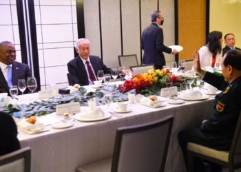 „Kein Zwang“ für China zur Teilnahme an Sicherheitsforen: Singapurs Verteidigungsminister