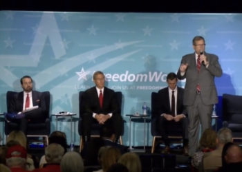 ANSEHEN: Mick Maguire ZERSTÖRT RINO Mark Brnovich und hat die Ermittlungen zum Wahlbetrug im Kandidatenforum des AZ-Senats nicht bestanden