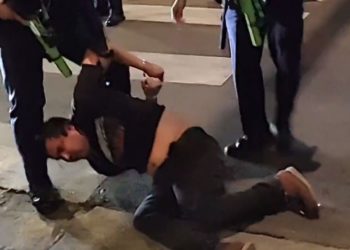 Kalifornischer Mann wegen versuchten Mordes angeklagt, weil er Flammenwerfer bei der Polizei in Los Angeles Pro-Abtreibungsaufstand „Night of Rage“ eingesetzt hatte (VIDEO)