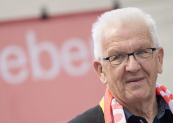 30.000 Euro Strafe nach Demo-Spaziergang zum Haus von Ministerpräsident Kretschmann