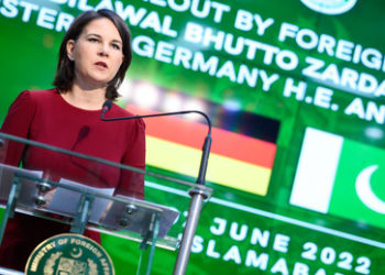 Außenministerin Baerbock positiv auf Corona getestet – Asienreise abgebrochen