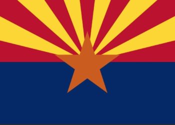 Die AZ-Gesetzgebung verabschiedet die Gesetzgebung zur universellen Schulwahl und erweitert die Berechtigung zum Empowerment-Stipendienkonto für JEDE Familie, unabhängig davon, welche Schule sie besuchen