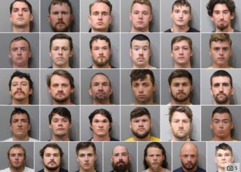 Doxxed and Named: Die Polizei nennt die 31 Mitglieder der Patriot Front, die in Idaho angehalten und festgenommen wurden, weil sie angeblich planten, eine Gay Pride-Veranstaltung zu unterbrechen