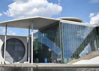 Grundsatzurteil aus Karlsruhe zu bayerischem Verfassungsschutz soll auf Bund ausgeweitet werden