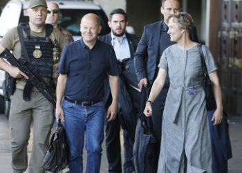 Kanzler Scholz in Kiew eingetroffen – Treffen mit Selenskij geplant