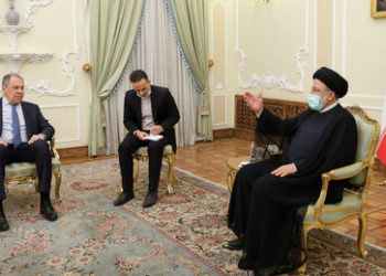 Lawrow in Teheran: Iranischer Präsident warnt vor NATO-Erweiterung in anderen Teilen der Welt