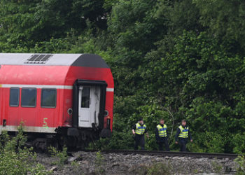 Nach Bahnunglück in Bayern: Ermittlungen gegen drei Bahnmitarbeiter wegen fahrlässiger Tötung