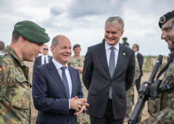 Olaf Scholz auf Reisen – oder: Wie man kleine Balten groß macht