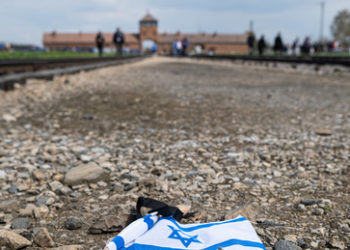 Polen: Keine bewaffneten Geheimdienstagenten bei Besuchen israelischer Jugendlicher