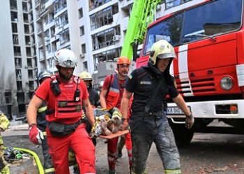 Raketenschlag auf Kiew – Donbass fordert mehr als Warnschüsse