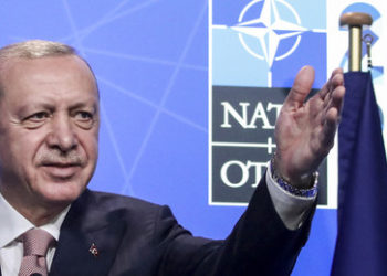 Türkei macht Weg frei für NATO-Norderweiterung – Kurdische Diaspora bezahlt nun für US-Interessen