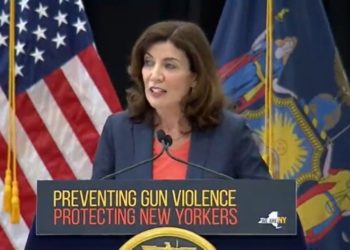 UHR: Hochul verwandelt New York in einen „großen Bruder“, indem soziale Medien amerikanische Bürger überwachen und Aktivitäten melden