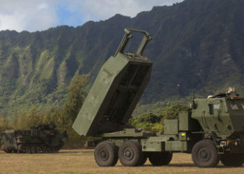 USA liefern Ukraine Artillerieraketen-System, das auch Ziele in Russland erreichen kann